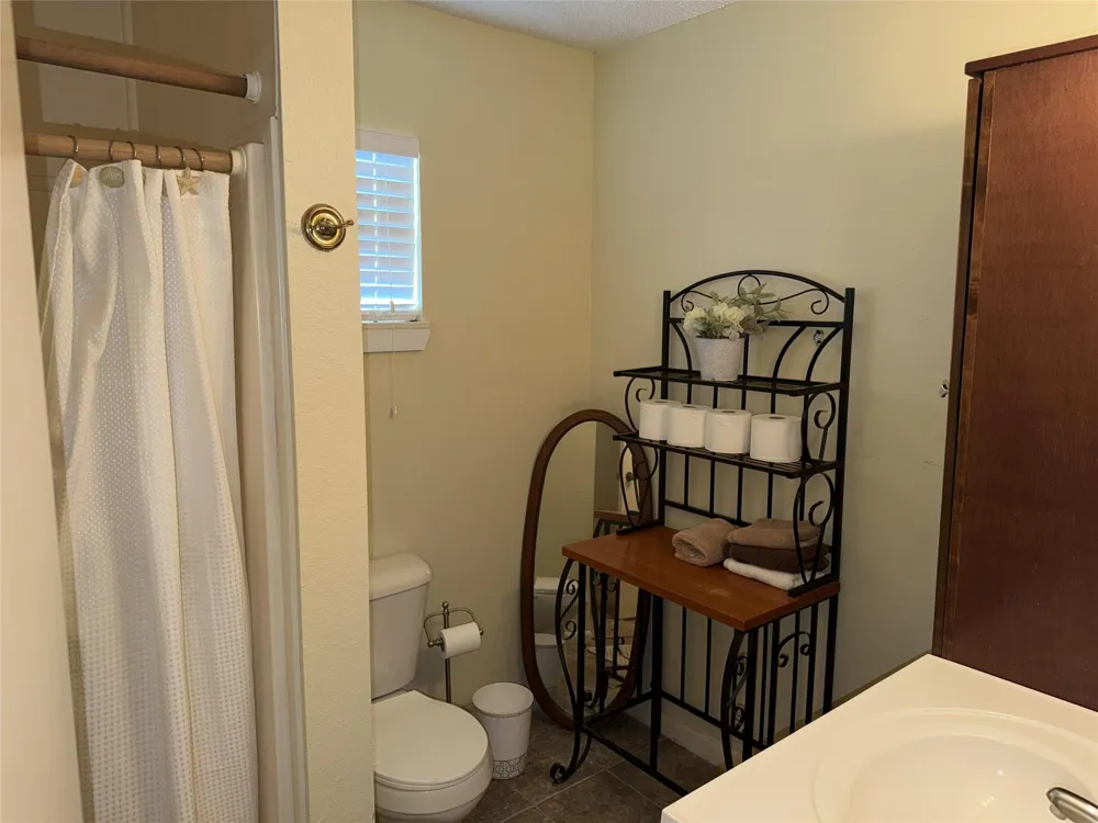 3804 Fm-2031 Matagorda, TX 77457