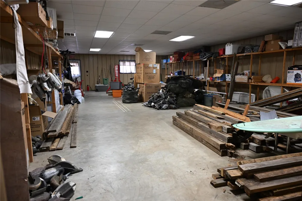 224 E Main Street Clute, TX 77531
