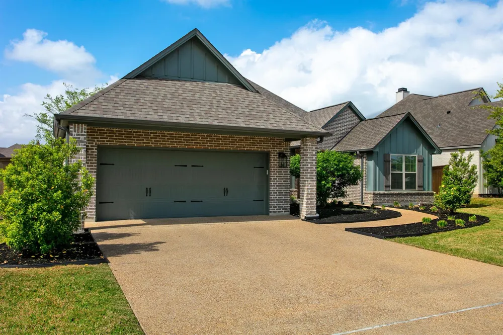 1748 Kerr Valley Lane College Station, TX 77845