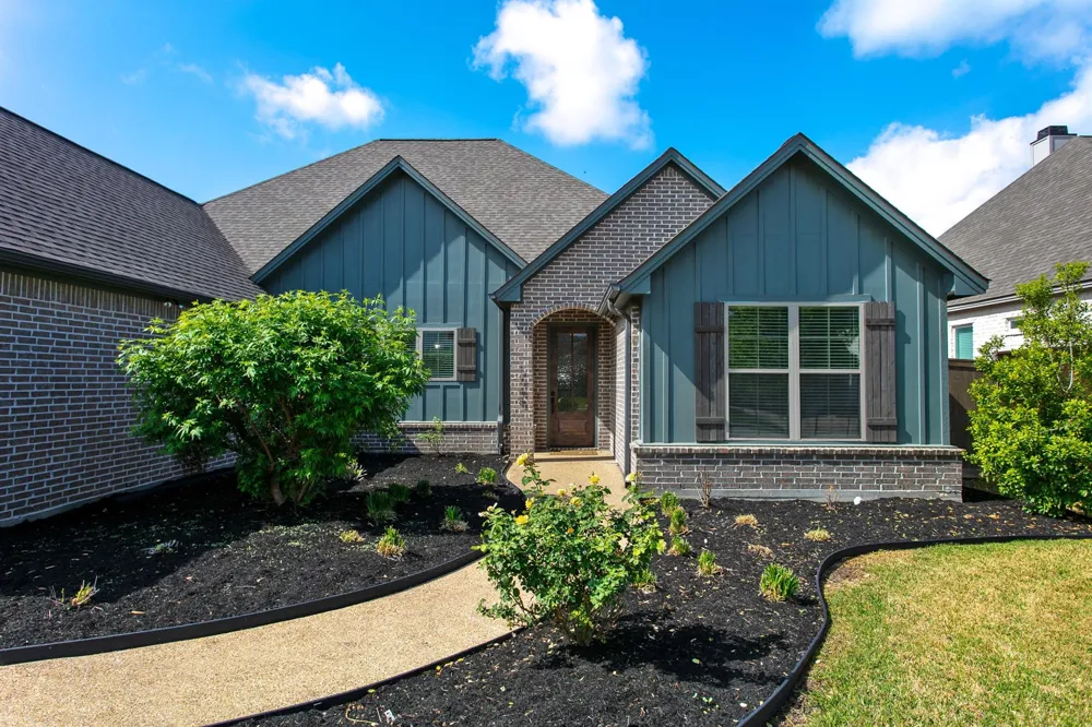 1748 Kerr Valley Lane College Station, TX 77845