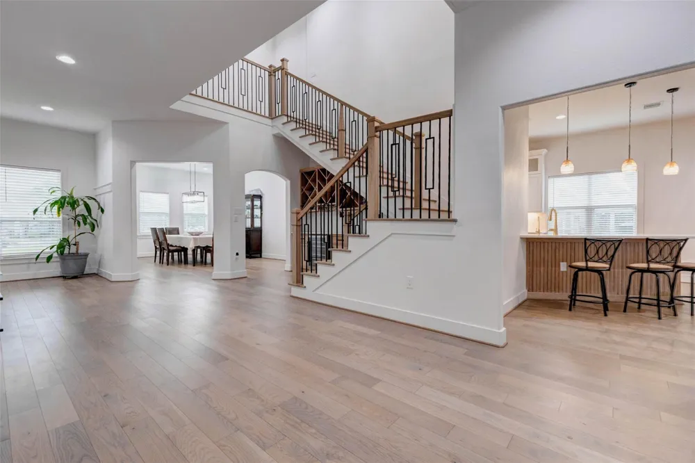 8617 Kari Court Jersey Village, TX 77040