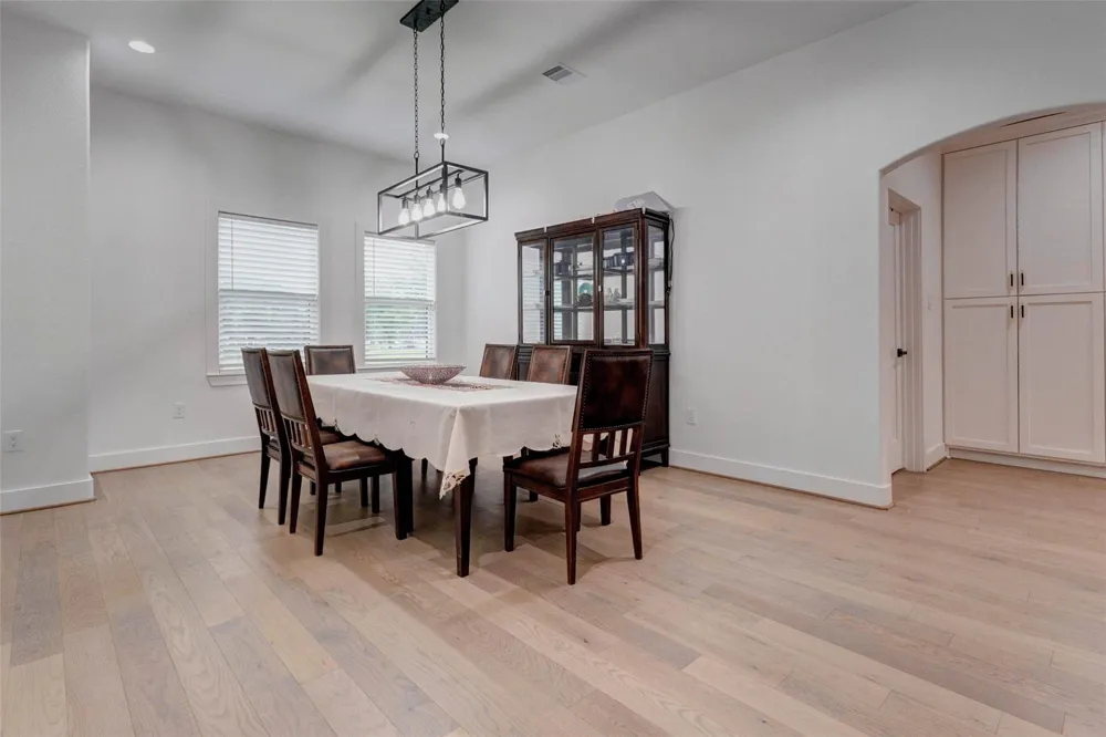 8617 Kari Court Jersey Village, TX 77040