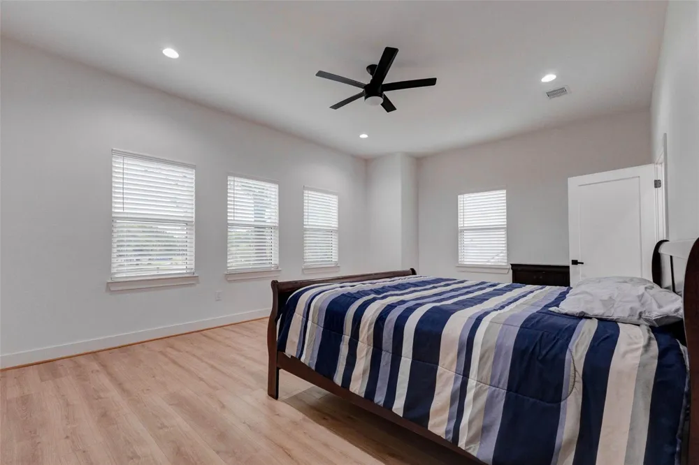 8617 Kari Court Jersey Village, TX 77040