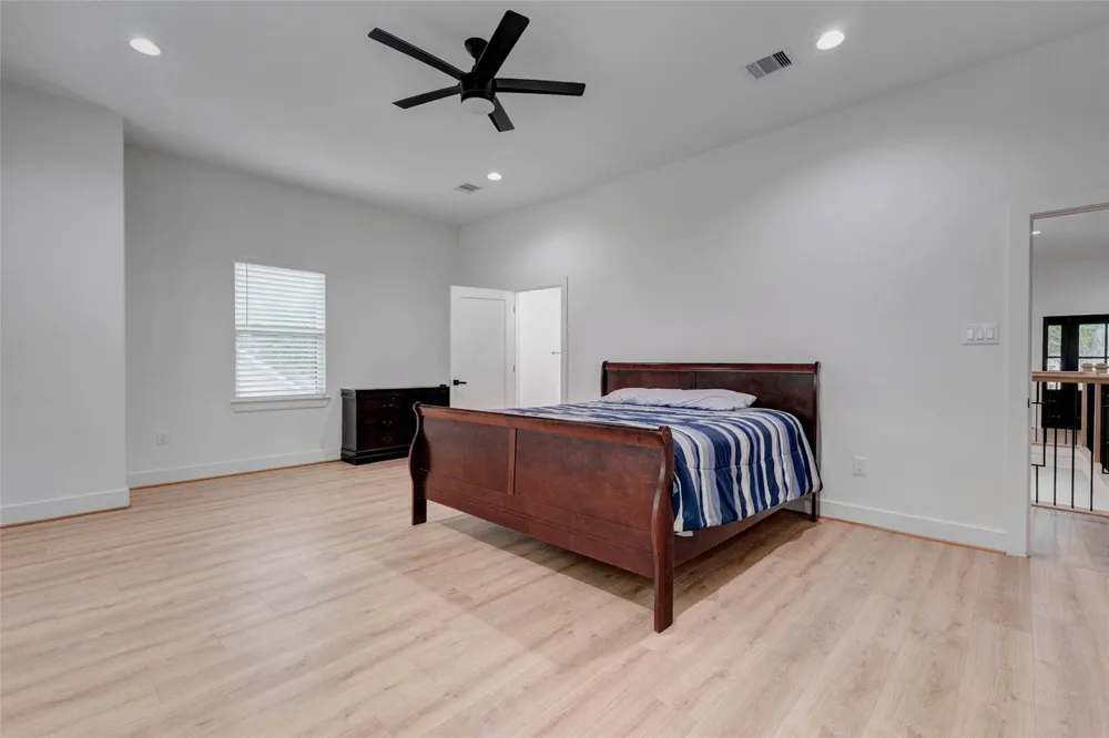 8617 Kari Court Jersey Village, TX 77040