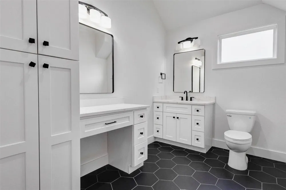 8617 Kari Court Jersey Village, TX 77040