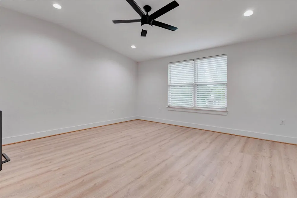 8617 Kari Court Jersey Village, TX 77040