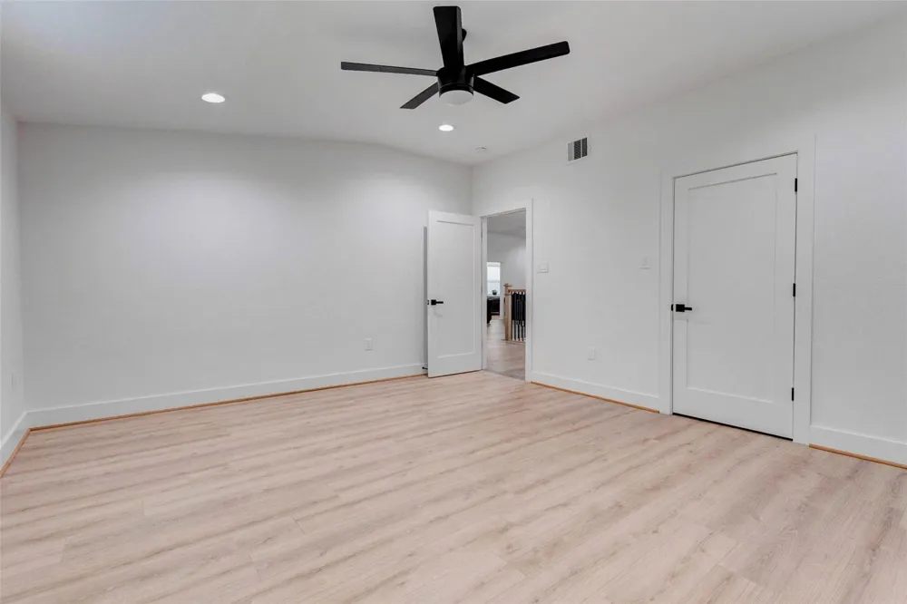 8617 Kari Court Jersey Village, TX 77040