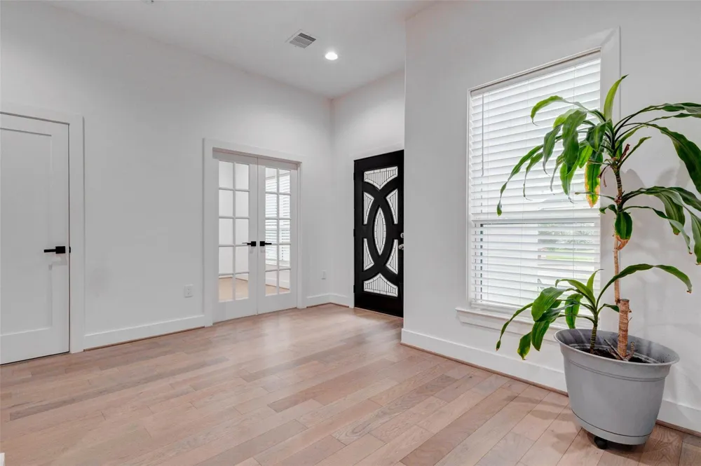 8617 Kari Court Jersey Village, TX 77040