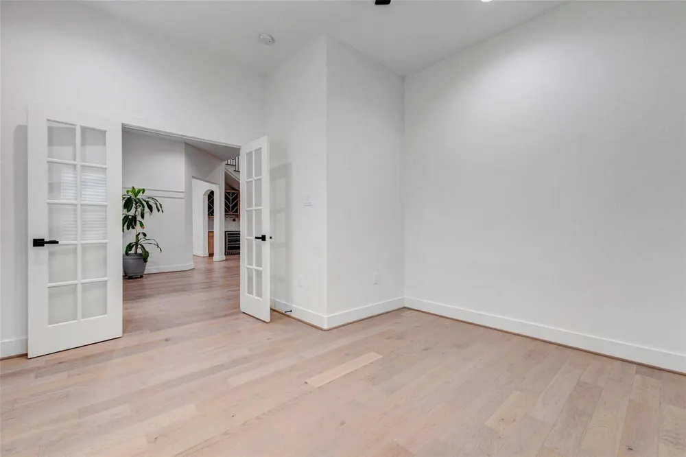 8617 Kari Court Jersey Village, TX 77040