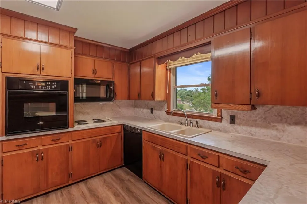 143 Gwynwood Drive Mount Airy, NC 27030