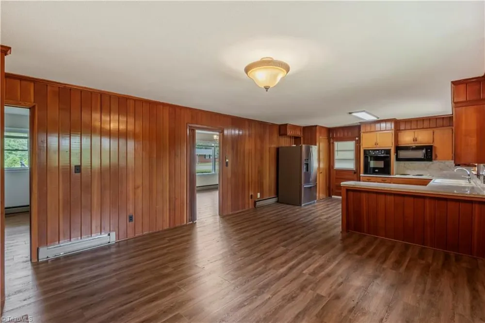 143 Gwynwood Drive Mount Airy, NC 27030