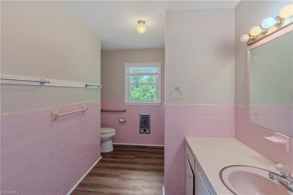 143 Gwynwood Drive Mount Airy, NC 27030