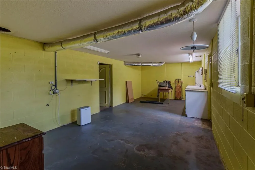 143 Gwynwood Drive Mount Airy, NC 27030