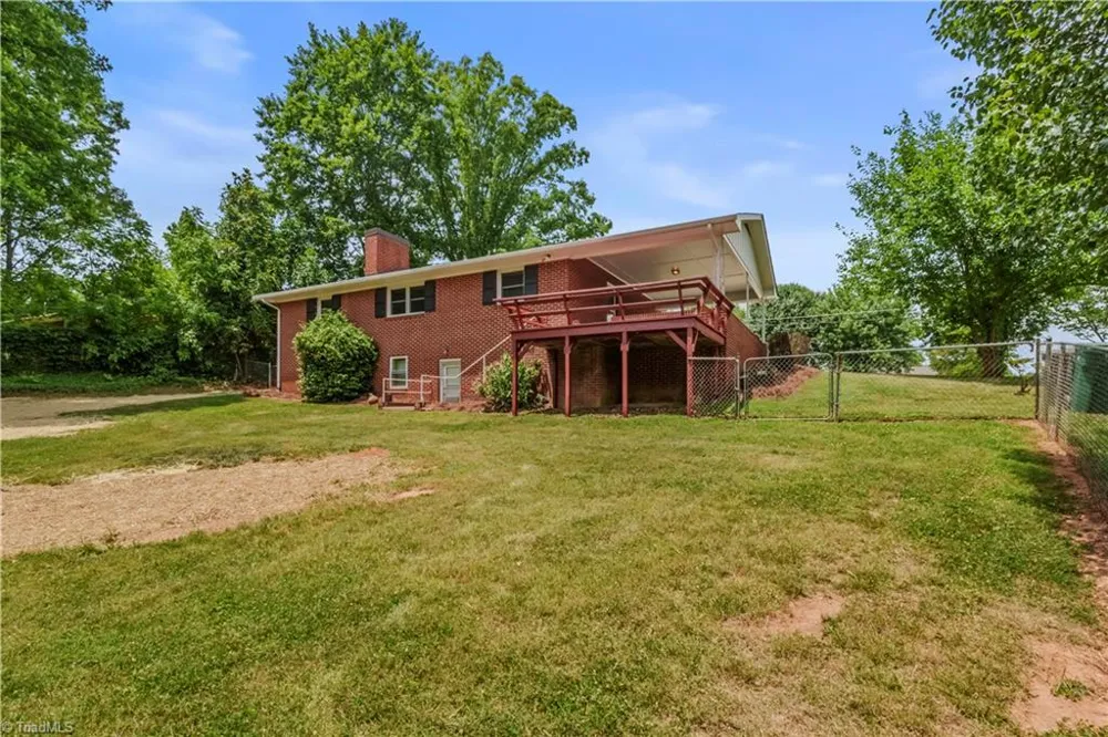 143 Gwynwood Drive Mount Airy, NC 27030