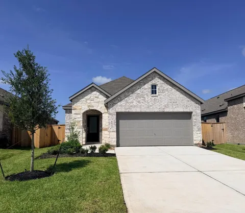 6822 Papillon Lane