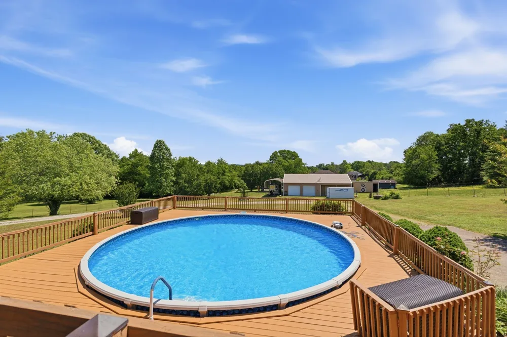 1474 Hardison Road Columbia, TN 38401