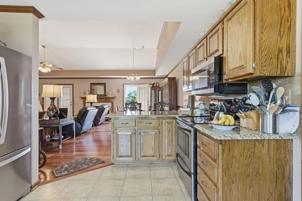 1474 Hardison Road Columbia, TN 38401