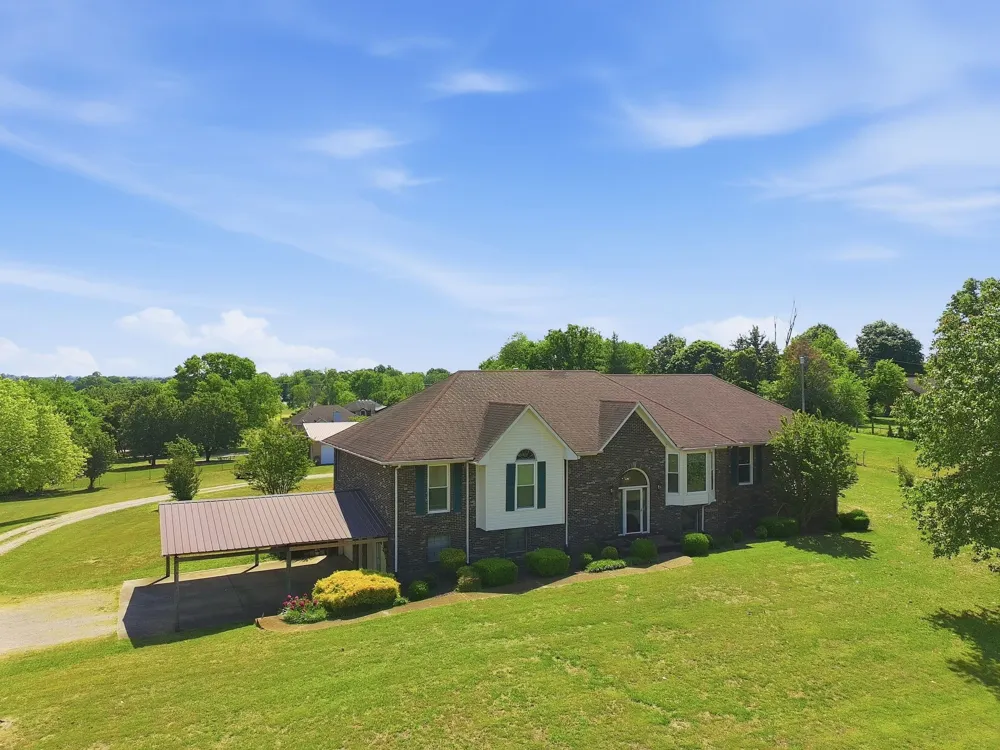 1474 Hardison Road Columbia, TN 38401
