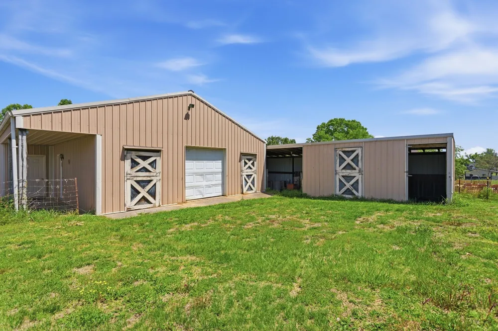 1474 Hardison Road Columbia, TN 38401