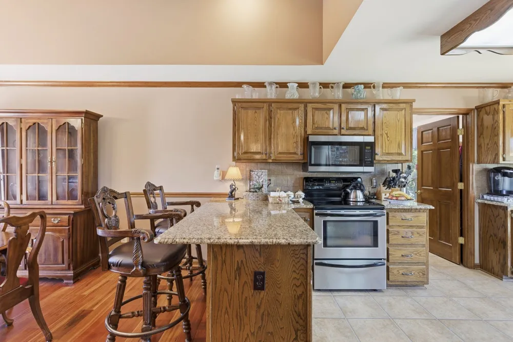 1474 Hardison Road Columbia, TN 38401