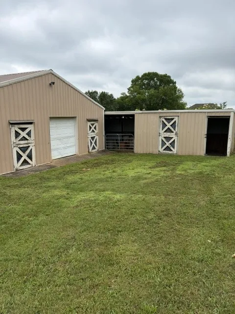 1474 Hardison Road Columbia, TN 38401