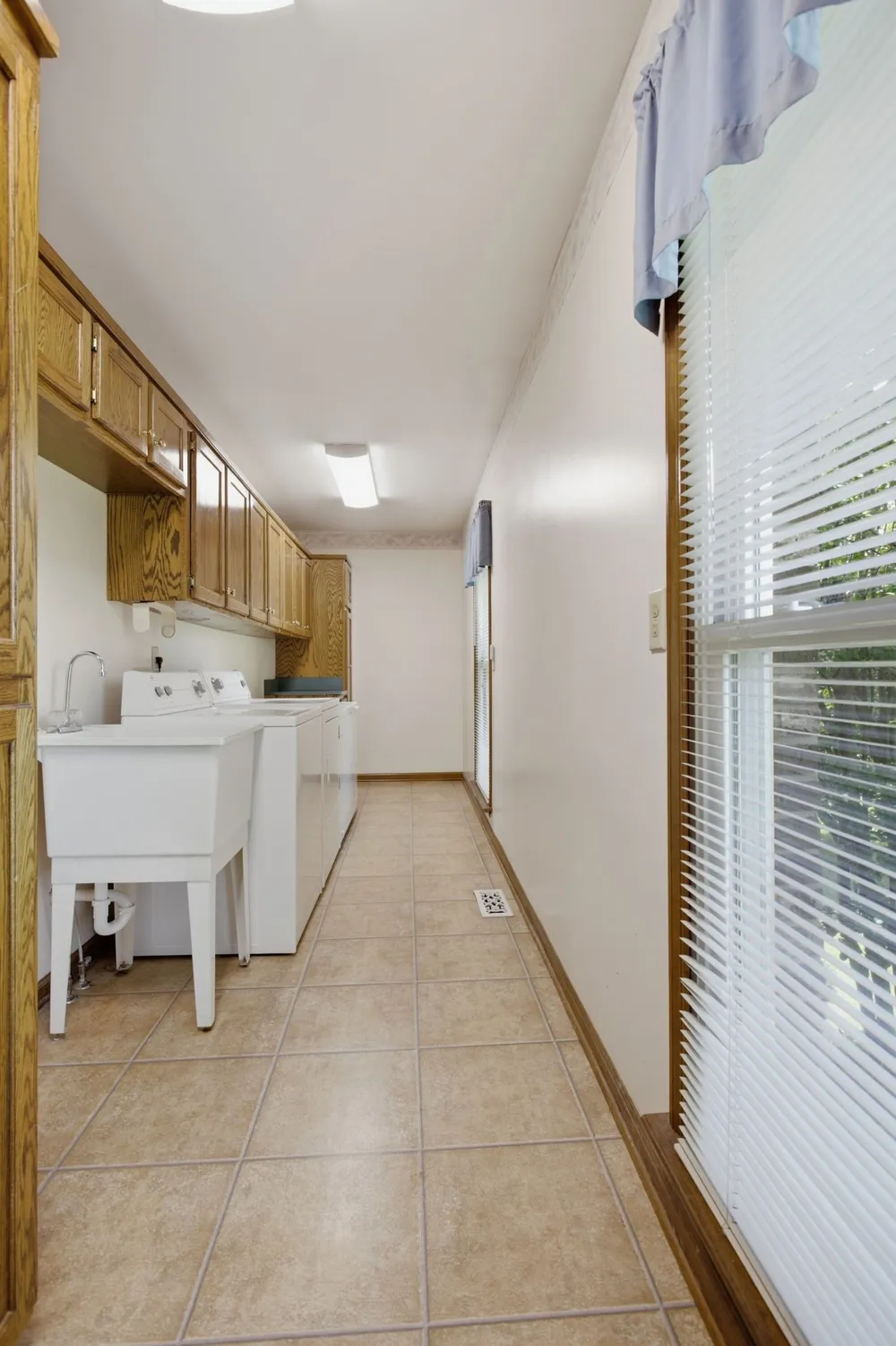1474 Hardison Road Columbia, TN 38401