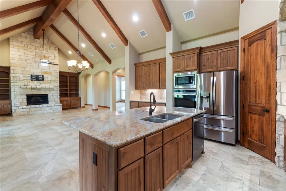 10040 Henley Cove Iola, TX 77861