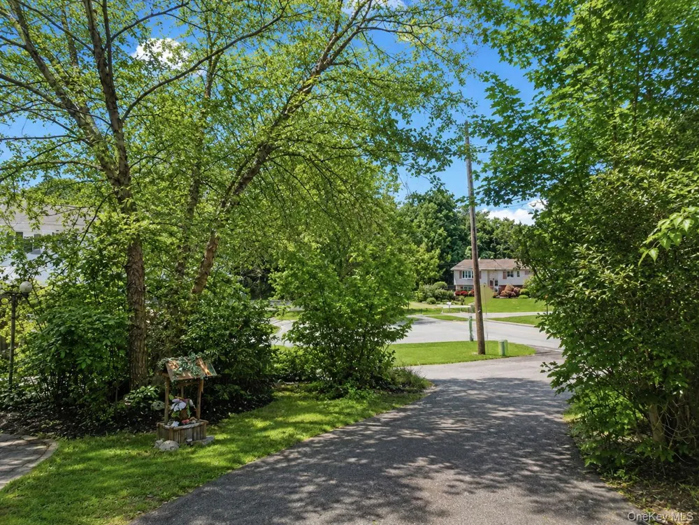 111 Ludvigh Road Bardonia, NY 10954
