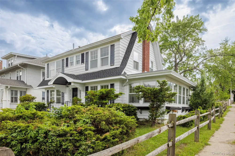 2 Jenkins Parkway #4 Hudson, NY 12534