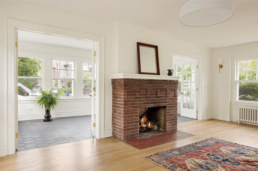 2 Jenkins Parkway #4 Hudson, NY 12534
