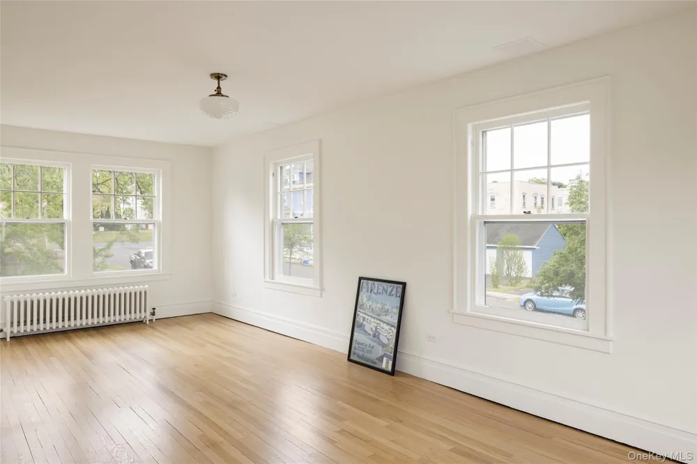 2 Jenkins Parkway #4 Hudson, NY 12534