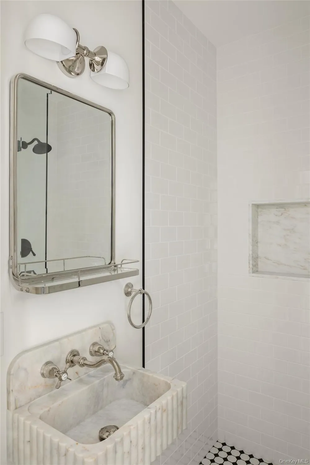2 Jenkins Parkway #4 Hudson, NY 12534