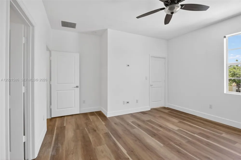 4019 NW 11th Dr Lauderhill, FL 33313