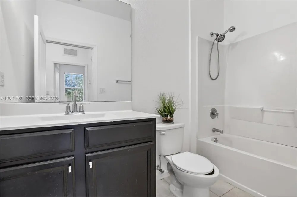 4019 NW 11th Dr Lauderhill, FL 33313
