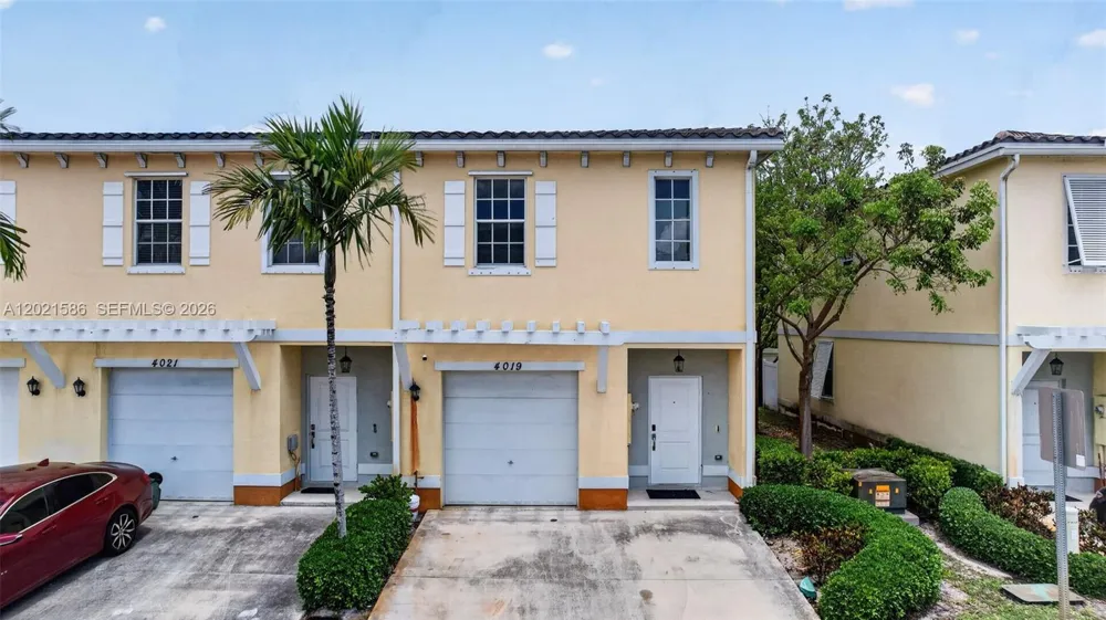 4019 NW 11th Dr Lauderhill, FL 33313