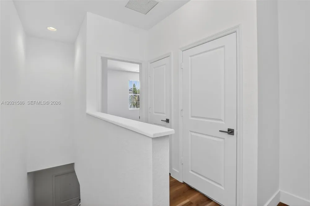 4019 NW 11th Dr Lauderhill, FL 33313