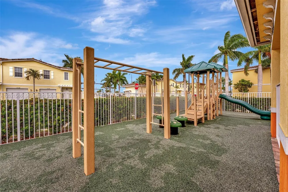 4019 NW 11th Dr Lauderhill, FL 33313
