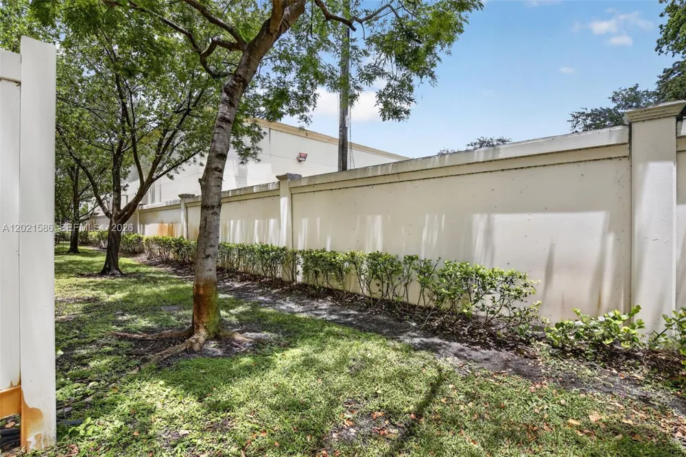 4019 NW 11th Dr Lauderhill, FL 33313