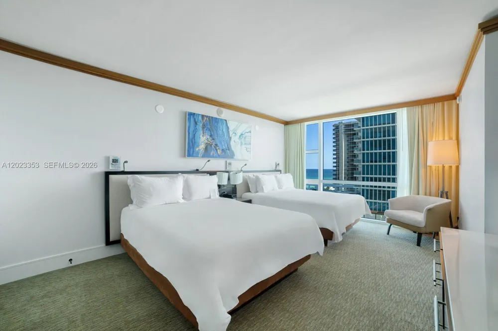 6801 Collins Ave #714 (Door 704) Miami Beach, FL 33141
