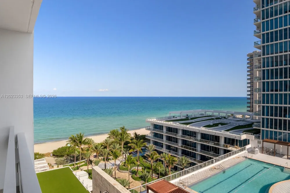 6801 Collins Ave #714 (Door 704) Miami Beach, FL 33141