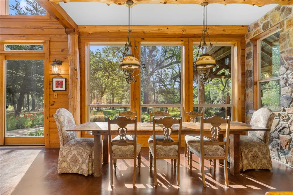 3702 County Road 151 Bedias, TX 77831