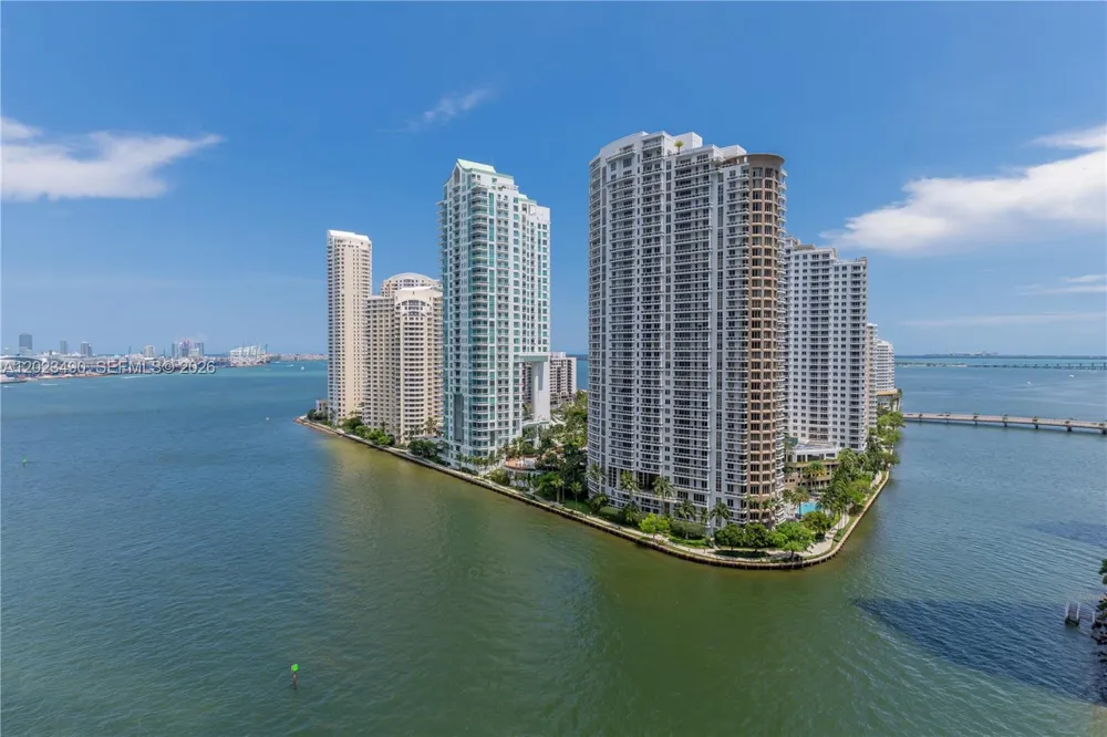 300 Biscayne Blvd Way #1704 Miami, FL 33131