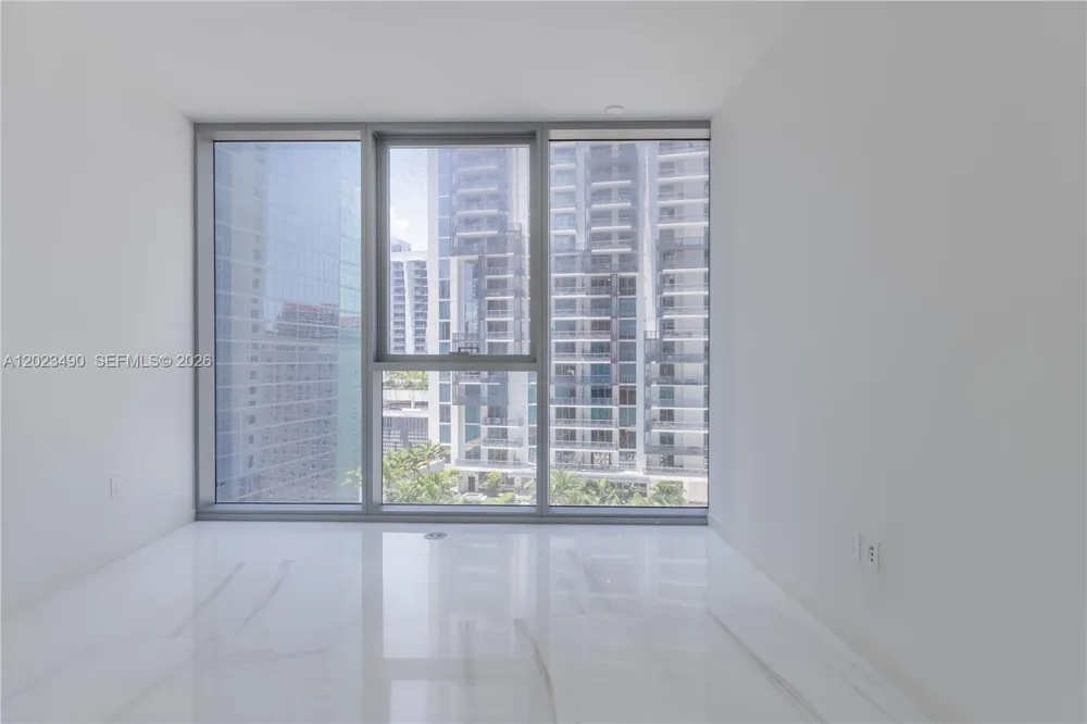300 Biscayne Blvd Way #1704 Miami, FL 33131