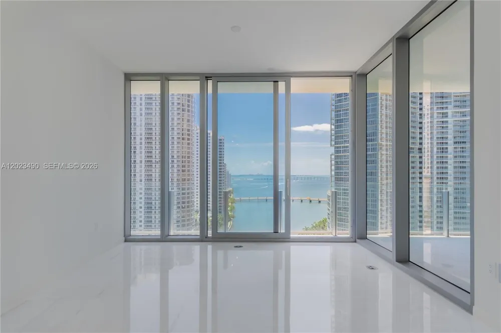 300 Biscayne Blvd Way #1704 Miami, FL 33131