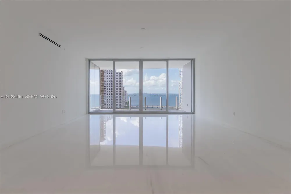 300 Biscayne Blvd Way #1704 Miami, FL 33131