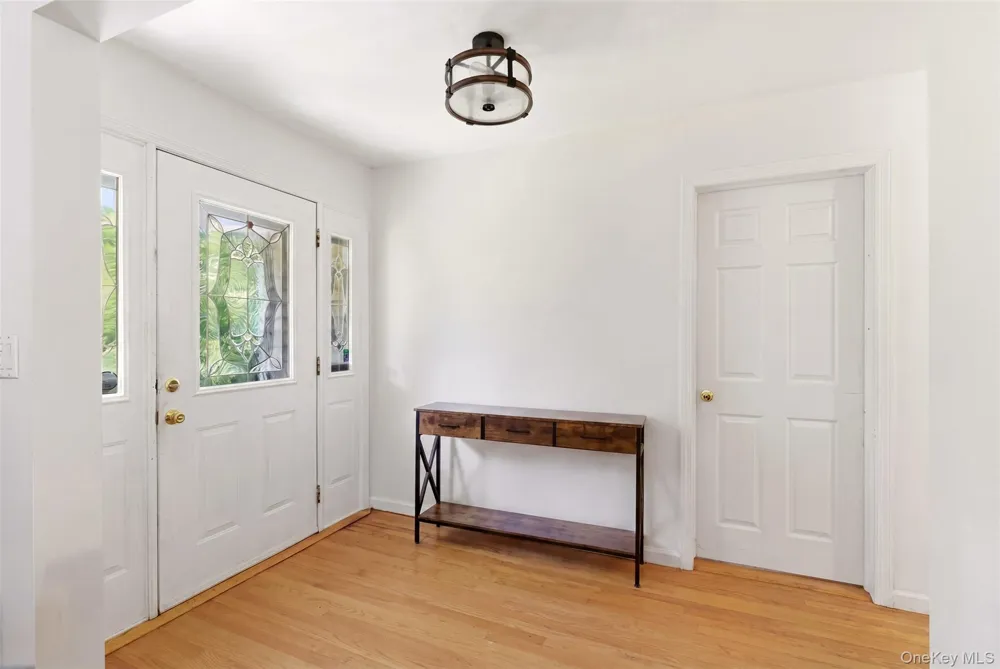 106 Vineyard Road Huntington, NY 11743