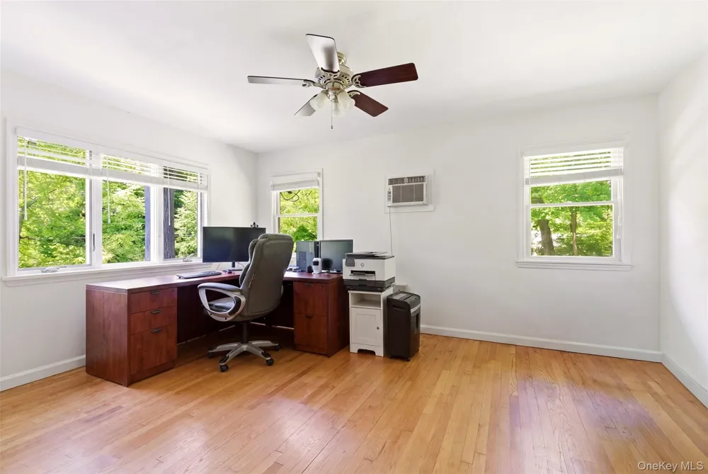 106 Vineyard Road Huntington, NY 11743