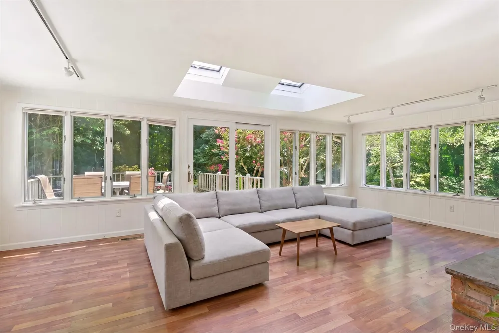 106 Vineyard Road Huntington, NY 11743