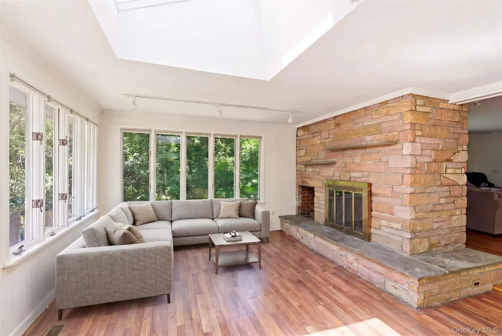 106 Vineyard Road Huntington, NY 11743
