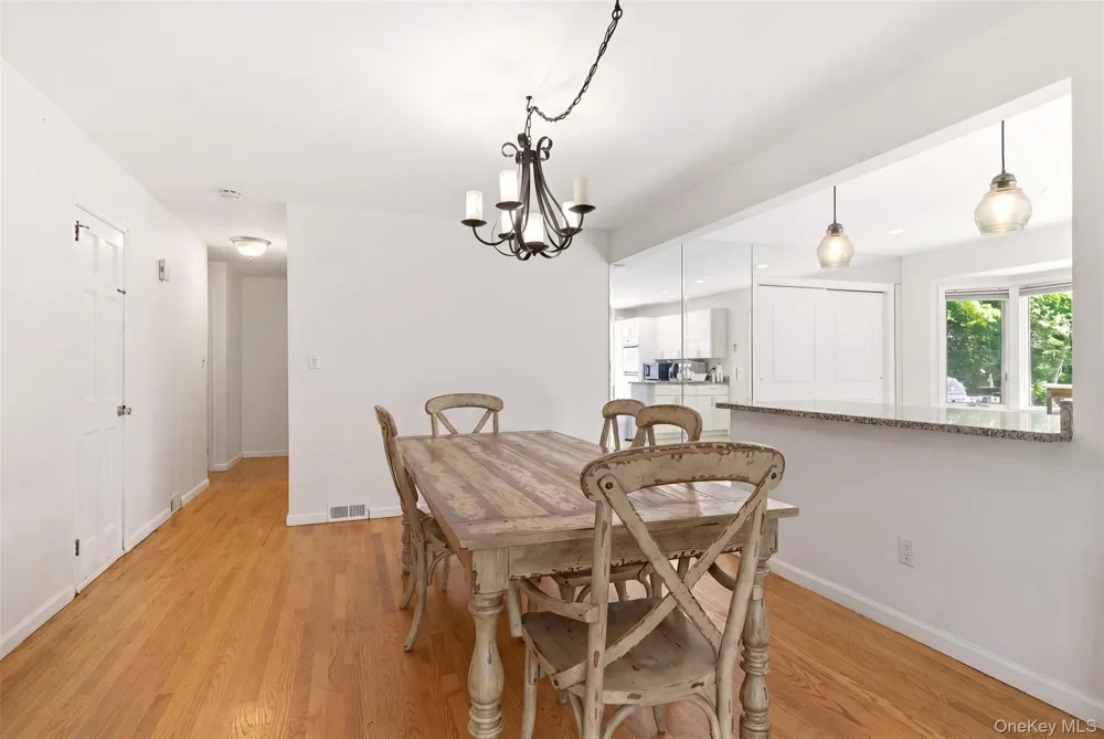 106 Vineyard Road Huntington, NY 11743